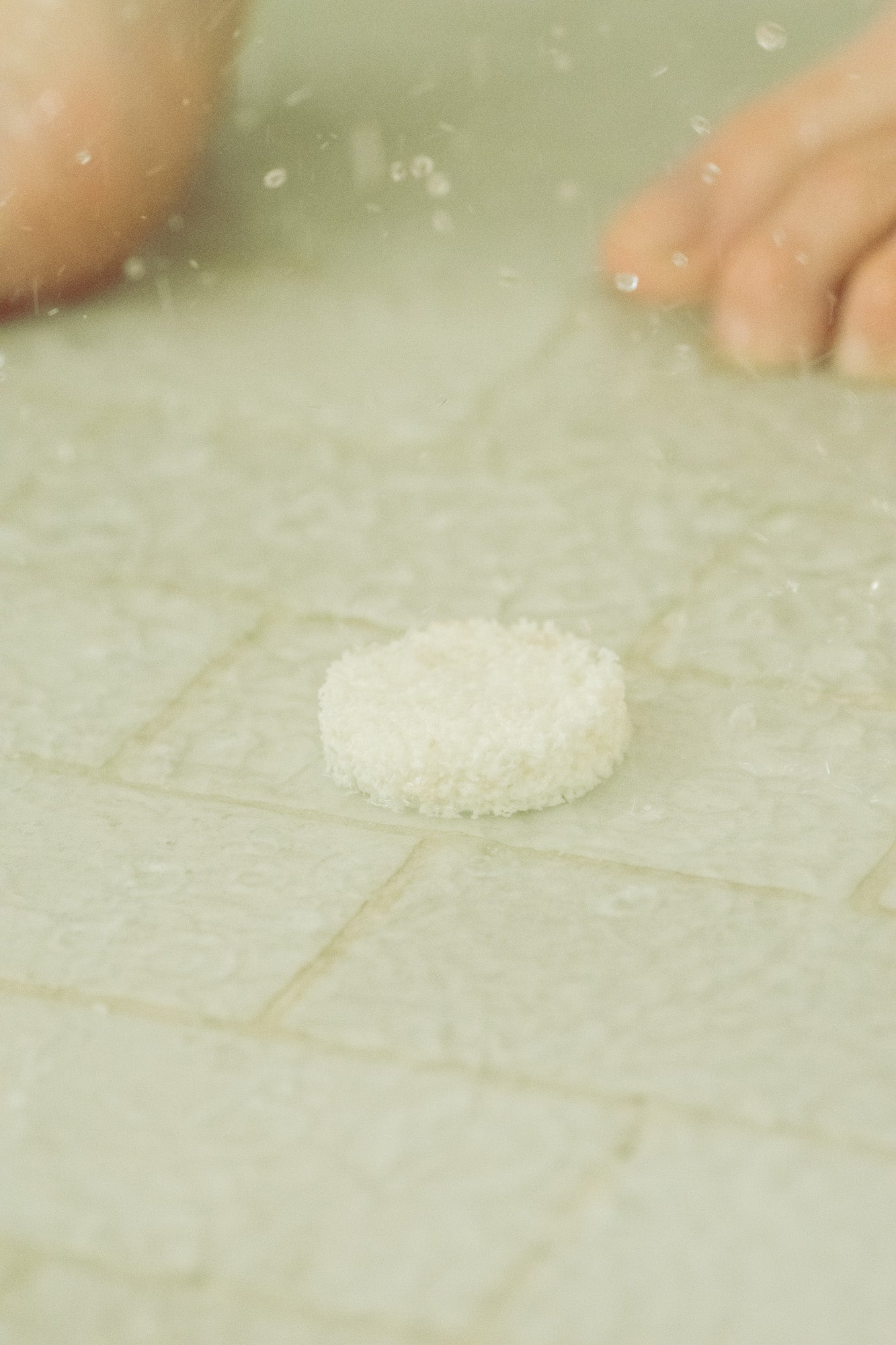 EUCALYPTUS STEAM® Cleansing vapors for the shower® - Normal Jar - No Tox Life® - MamaP bamboo toothbrush