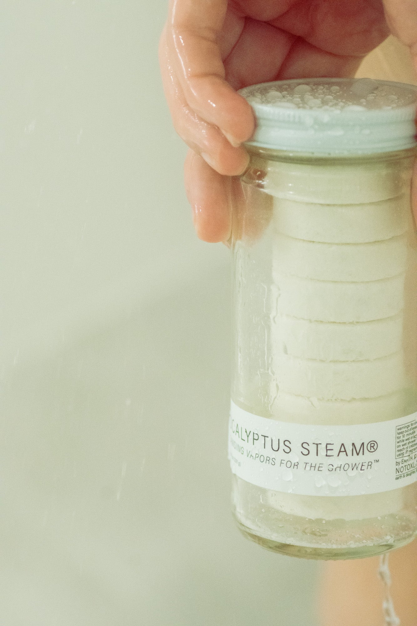 EUCALYPTUS STEAM® Cleansing vapors for the shower® - Normal Jar - No Tox Life® - MamaP bamboo toothbrush