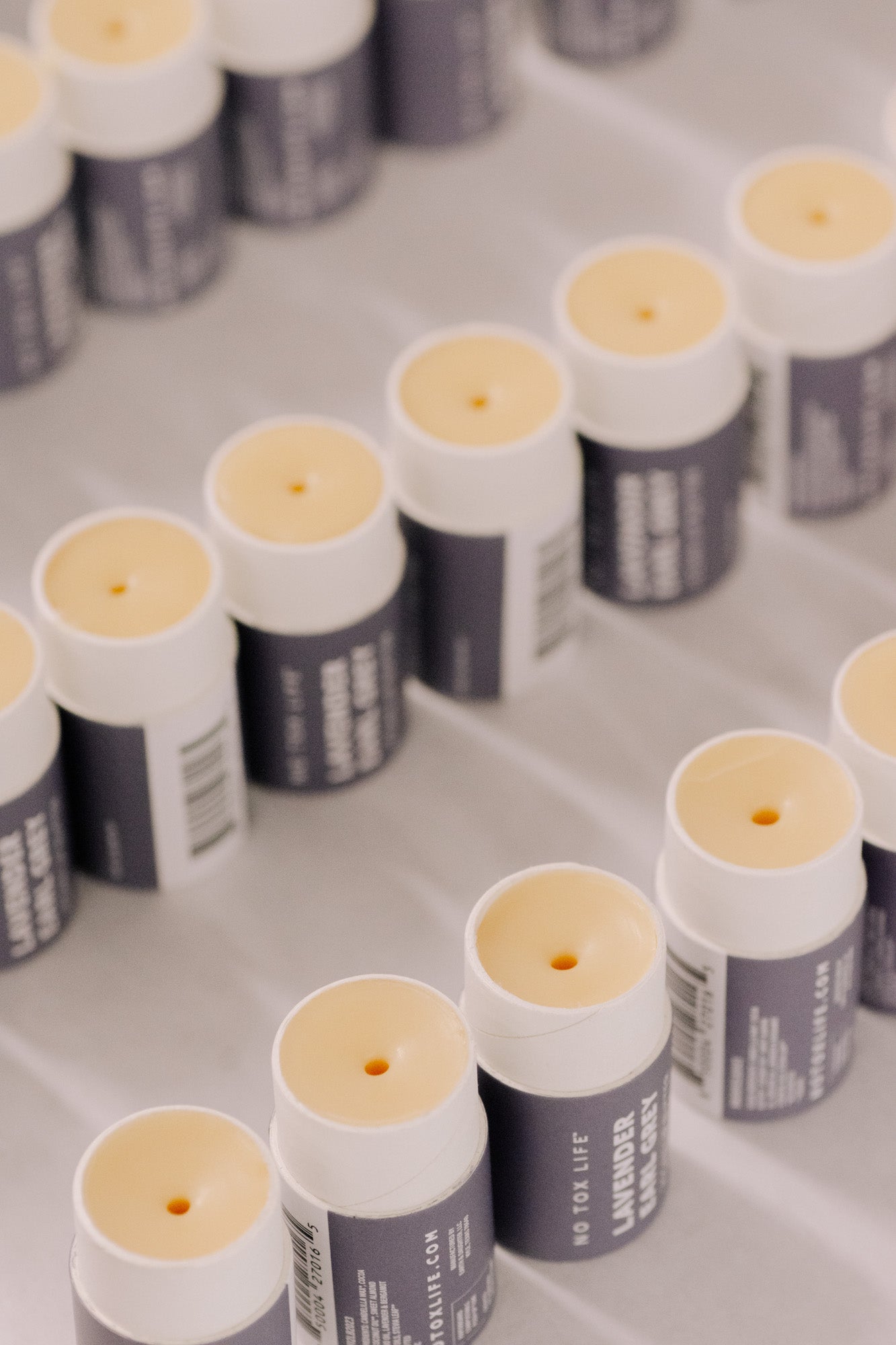 SOLIDSILK® Lip Butter - Lavender Earl Grey - No Tox Life® - MamaP bamboo toothbrush